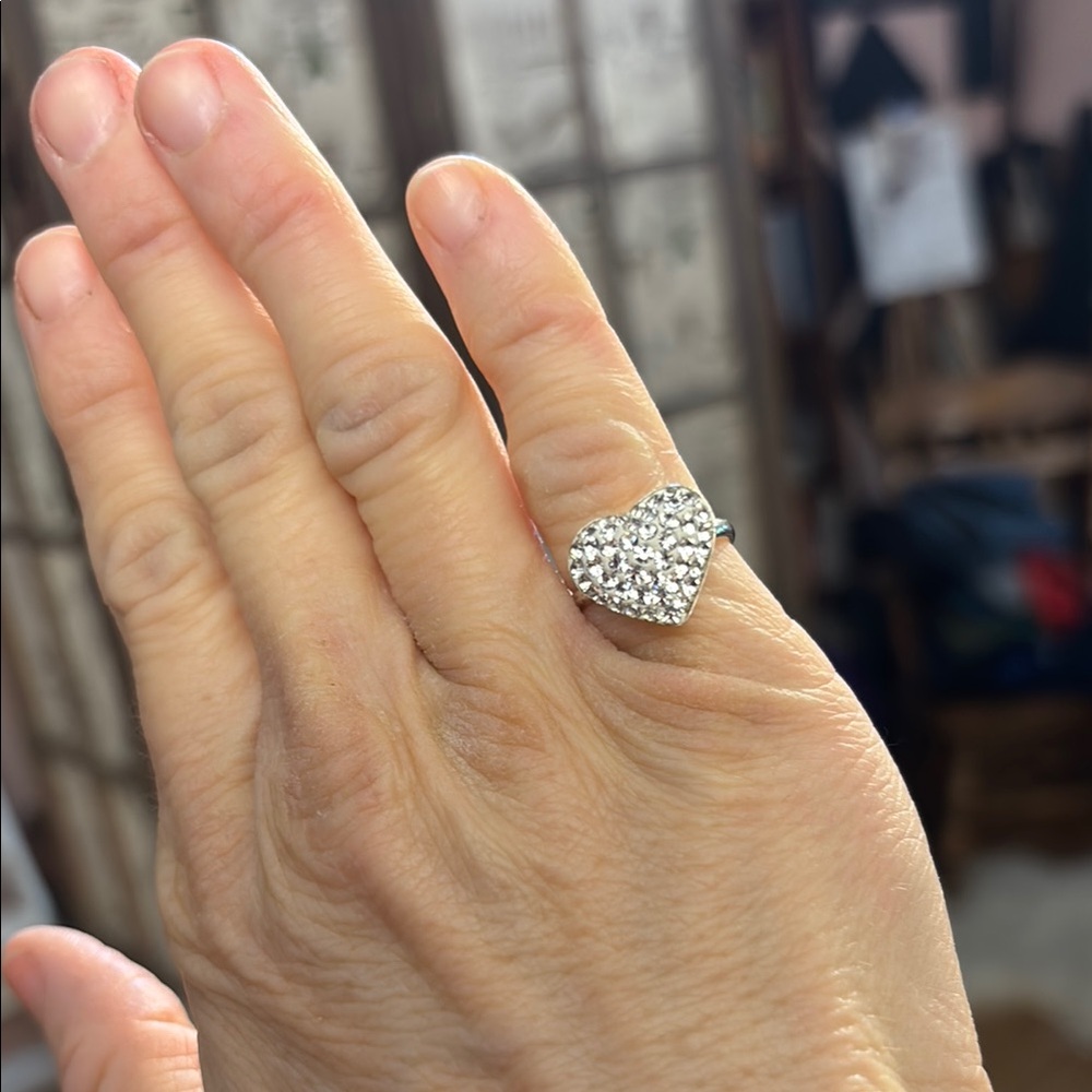Super Sparkly Sterling Silver Heart Ring Size 5